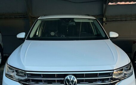 Volkswagen Tiguan II, 2021 год, 3 000 000 рублей, 20 фотография