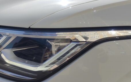 Volkswagen Tiguan II, 2021 год, 3 000 000 рублей, 24 фотография