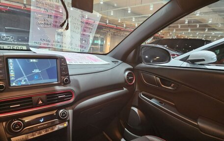Hyundai Kona I, 2019 год, 2 203 000 рублей, 20 фотография