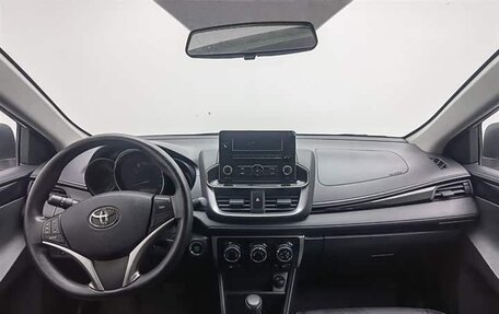 Toyota Yaris XP150 рестайлинг, 2022 год, 1 050 202 рублей, 3 фотография