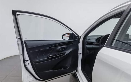 Toyota Yaris XP150 рестайлинг, 2022 год, 1 050 202 рублей, 21 фотография