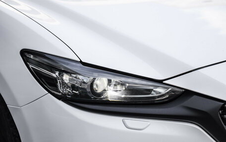 Mazda 6, 2018 год, 1 980 000 рублей, 12 фотография