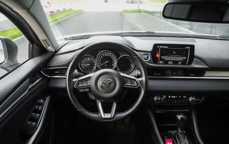 Mazda 6, 2018 год, 1 980 000 рублей, 16 фотография