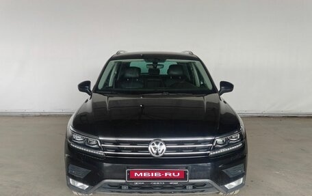 Volkswagen Tiguan II, 2017 год, 2 299 000 рублей, 2 фотография