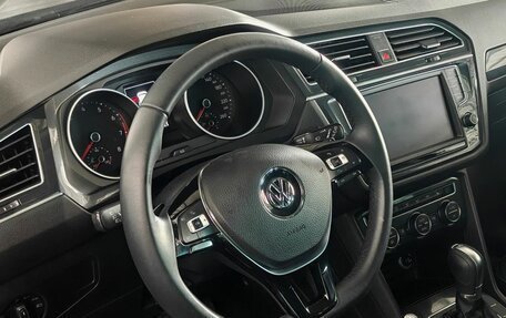 Volkswagen Tiguan II, 2017 год, 2 299 000 рублей, 12 фотография