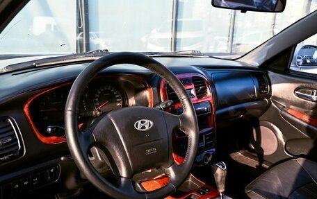 Hyundai Sonata IV рестайлинг, 2005 год, 315 000 рублей, 13 фотография