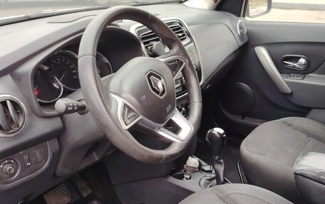 Renault Logan II, 2018 год, 330 000 рублей, 2 фотография
