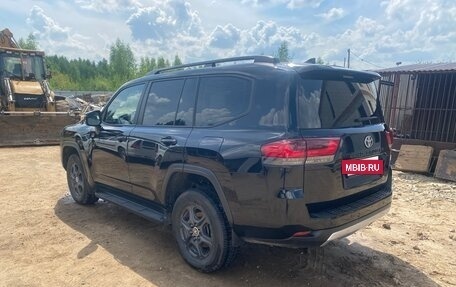 Toyota Land Cruiser, 2022 год, 11 000 000 рублей, 3 фотография