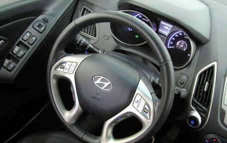 Hyundai ix35 I рестайлинг, 2012 год, 1 300 000 рублей, 18 фотография