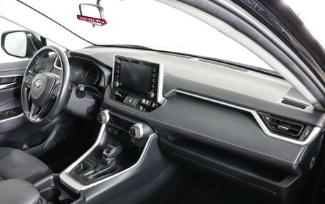 Toyota RAV4, 2020 год, 3 057 000 рублей, 10 фотография