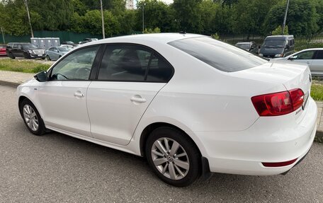 Volkswagen Jetta VI, 2013 год, 1 100 000 рублей, 4 фотография