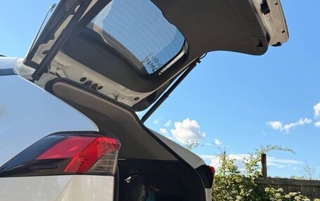 Toyota RAV4, 2019 год, 4 000 000 рублей, 23 фотография