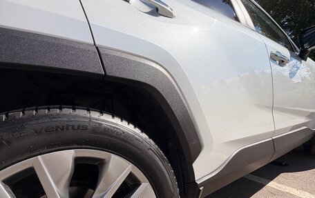 Toyota RAV4, 2019 год, 4 000 000 рублей, 22 фотография
