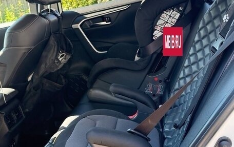 Toyota RAV4, 2019 год, 4 000 000 рублей, 25 фотография