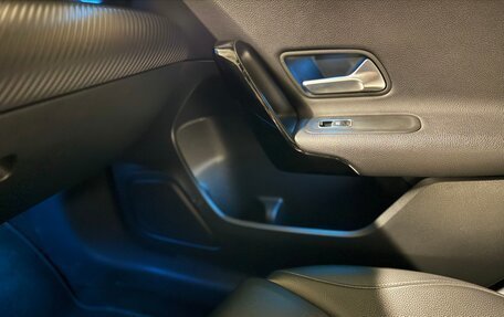 Mercedes-Benz A-Класс, 2018 год, 2 100 000 рублей, 5 фотография