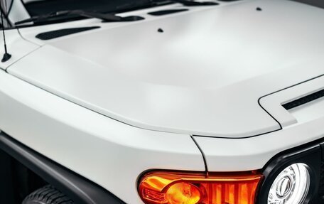 Toyota FJ Cruiser, 2021 год, 8 000 000 рублей, 2 фотография