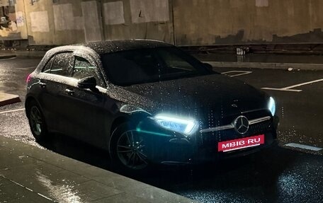 Mercedes-Benz A-Класс, 2018 год, 2 100 000 рублей, 10 фотография
