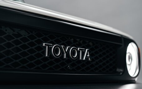 Toyota FJ Cruiser, 2021 год, 8 000 000 рублей, 13 фотография