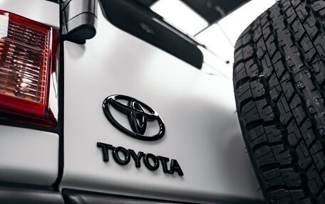 Toyota FJ Cruiser, 2021 год, 8 000 000 рублей, 6 фотография