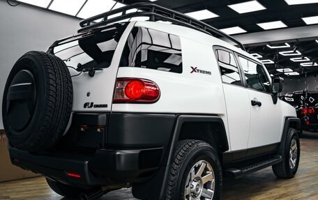 Toyota FJ Cruiser, 2021 год, 8 000 000 рублей, 8 фотография