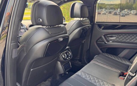 Bentley Bentayga I, 2016 год, 6 990 000 рублей, 9 фотография