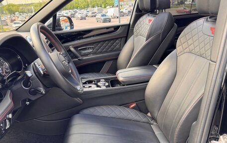 Bentley Bentayga I, 2016 год, 6 990 000 рублей, 8 фотография