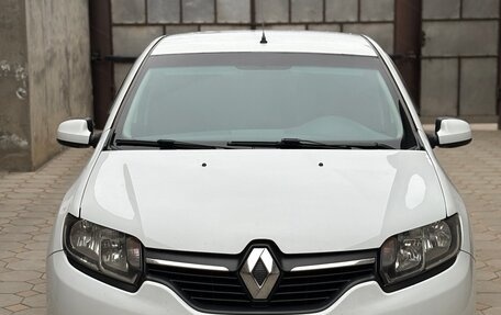 Renault Logan II, 2017 год, 750 000 рублей, 3 фотография