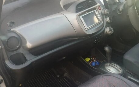 Honda Fit III, 2010 год, 520 000 рублей, 8 фотография
