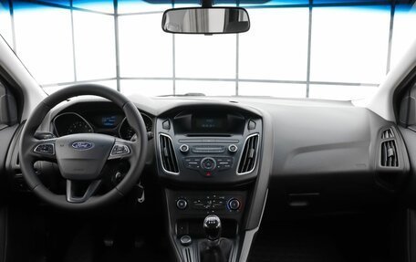 Ford Focus III, 2017 год, 859 000 рублей, 12 фотография