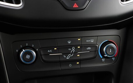 Ford Focus III, 2017 год, 859 000 рублей, 17 фотография