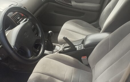 Nissan Maxima VIII, 2000 год, 260 000 рублей, 9 фотография