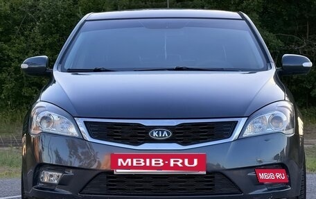 KIA cee'd I рестайлинг, 2010 год, 684 000 рублей, 2 фотография