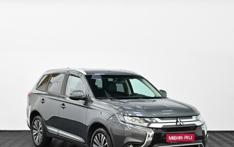 Mitsubishi Outlander III рестайлинг 3, 2019 год, 2 115 000 рублей, 1 фотография