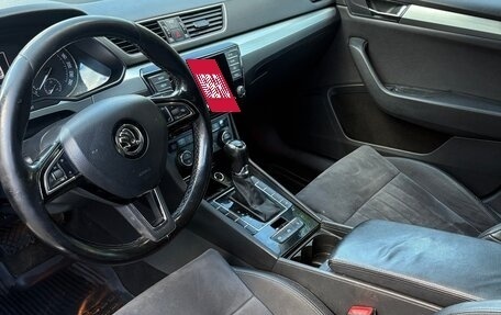 Skoda Superb III рестайлинг, 2015 год, 1 290 000 рублей, 6 фотография