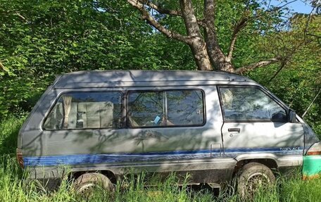 Toyota Town Ace III, 1990 год, 130 000 рублей, 1 фотография