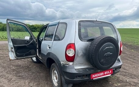 Chevrolet Niva I рестайлинг, 2009 год, 205 000 рублей, 7 фотография