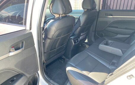 Hyundai Elantra VI рестайлинг, 2016 год, 1 230 000 рублей, 6 фотография
