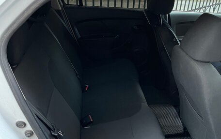 Renault Logan II, 2014 год, 650 000 рублей, 3 фотография