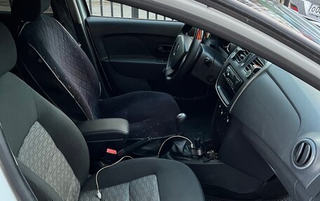 Renault Logan II, 2014 год, 650 000 рублей, 4 фотография