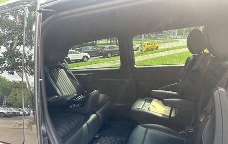 Mercedes-Benz V-Класс, 2018 год, 3 900 000 рублей, 6 фотография