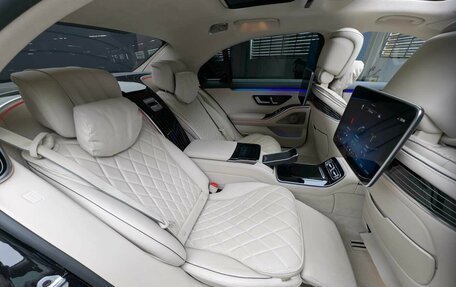 Mercedes-Benz S-Класс, 2022 год, 16 000 000 рублей, 16 фотография