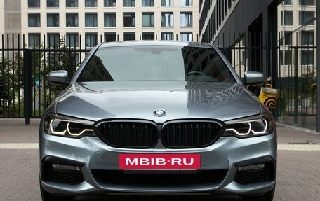 BMW 5 серия, 2018 год, 3 900 000 рублей, 2 фотография