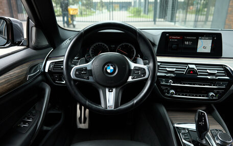 BMW 5 серия, 2018 год, 3 900 000 рублей, 22 фотография