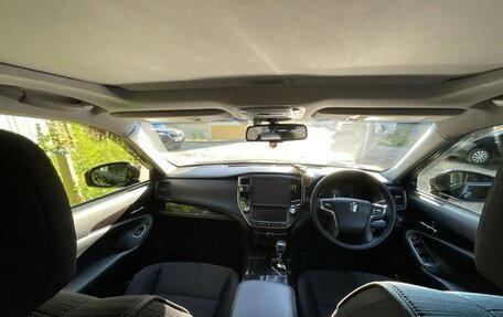 Toyota Crown, 2016 год, 3 000 000 рублей, 14 фотография