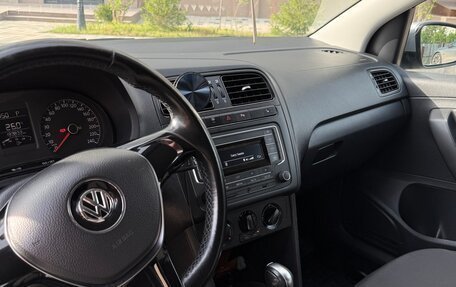 Volkswagen Polo VI (EU Market), 2016 год, 1 270 000 рублей, 18 фотография