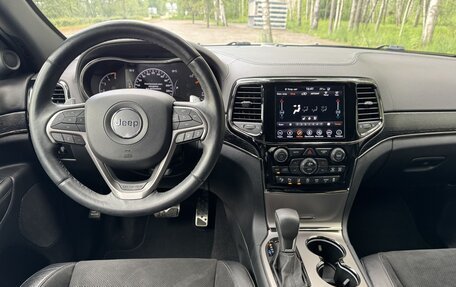 Jeep Grand Cherokee, 2019 год, 4 800 000 рублей, 21 фотография