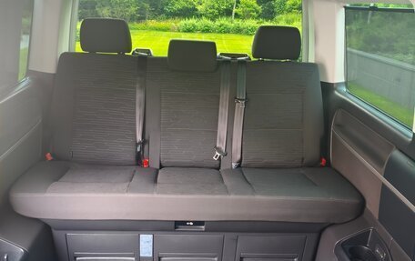Volkswagen Multivan T6 рестайлинг, 2020 год, 5 000 000 рублей, 20 фотография