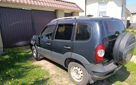 Chevrolet Niva I рестайлинг, 2015 год, 490 000 рублей, 4 фотография
