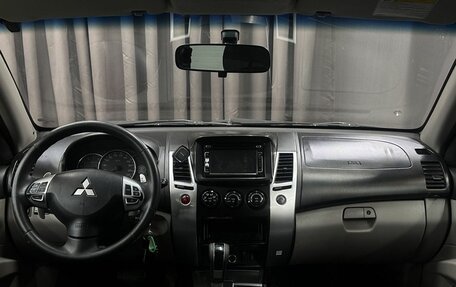 Mitsubishi Pajero Sport II рестайлинг, 2011 год, 1 199 999 рублей, 8 фотография
