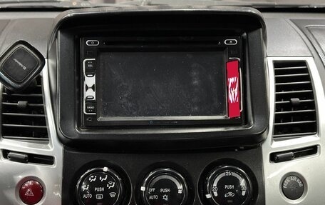 Mitsubishi Pajero Sport II рестайлинг, 2011 год, 1 199 999 рублей, 11 фотография